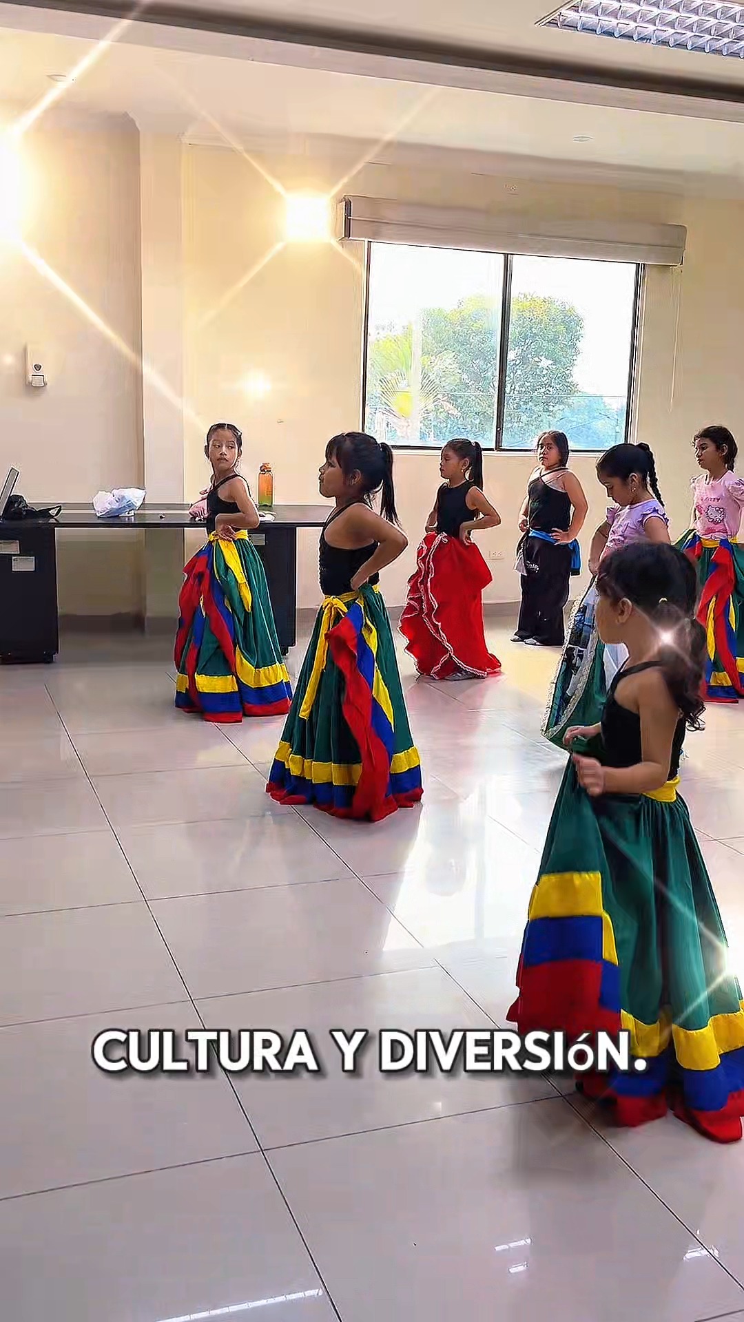 Escuela de Danza Municipal de Palestina fortalece formación artística con ensayos constantes