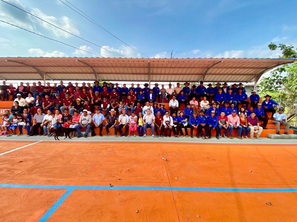 Alcaldía de Palestina avanza en mesas de trabajo y inaugura nueva cancha en Zona 2